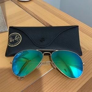 Green Mirrored Ray Ban aviators polarized